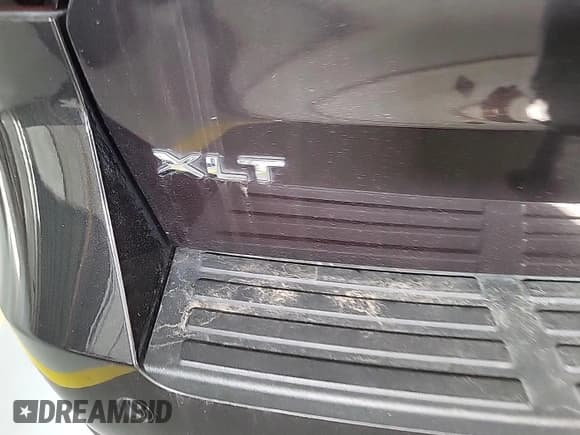 ✅ 2024 Ford Expedition XLT • VIN: 1FMJU1J8XREA36857 • Lot: 43830908. Listed on IAAI with 48,186 mi. Free auction sales archive from the USA and detailed vehicle history report at DreamBid. Image 30.