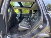 ✅ 2019 Jeep Cherokee Limited • VIN: 1C4PJMDX7KD218619 • Lot: 62240225. Listed on Copart with 143,944 mi. Free auction sales archive from the USA and detailed vehicle history report at DreamBid. Image 12.