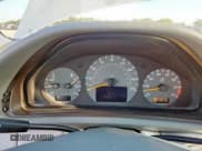 ✅ 2000 Mercedes-Benz CLK 320/430 • VIN: WDBLK70G6YT036944 • Lot: 81517635. Wystawiony na Copart z przebiegiem 129 745 mil. Bezpłatny archiwum sprzedaży aukcyjnych z USA i szczegółowy raport historii pojazdu na DreamBid. Zdjęcie 9.