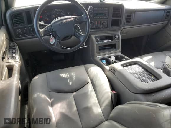 2004 Chevrolet Suburban LT с VIN 3GNEC16Z14G299208, выставлен на аукционе Copart как лот 76188854 с пробегом 188 606 миль миль и Списание • Salvage title. История ставок и продаж доступна на DreamBid. Изображение 8.