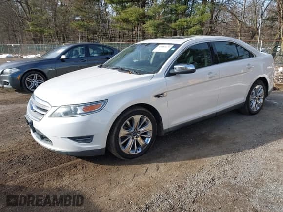 ✅ 2011 Ford Taurus Limited • VIN: 1FAHP2JW1BG188122 • Lot: 43882670. Listed on IAAI with 115,727 mi. Free auction sales archive from the USA and detailed vehicle history report at DreamBid. Image 2.