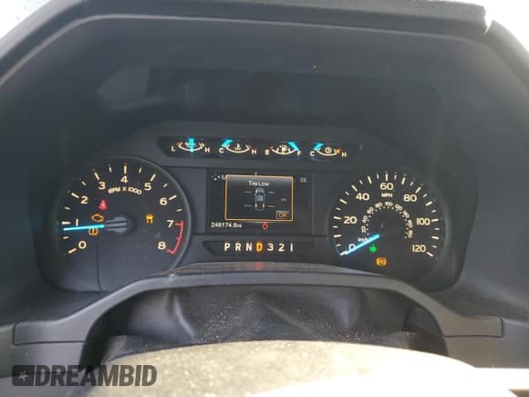 ✅ 2016 Ford F-150 XL • VIN: 1FTEX1C8XGFA51294 • Lot: 61220145. Listed on Copart with 245,174 mi. Free auction sales archive from the USA and detailed vehicle history report at DreamBid. Image 9.