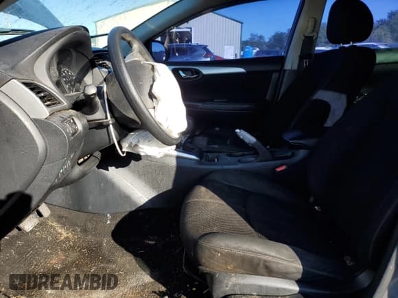 ✅ 2017 Nissan Sentra S • VIN: 3N1AB7AP8HY238590 • Lot: 84553715. Listed on Copart with 140,739 mi. Free auction sales archive from the USA and detailed vehicle history report at DreamBid. Image 7.