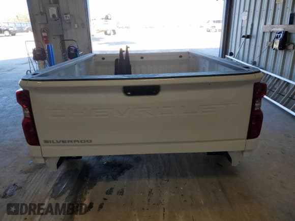 ✅ 2021 Chevrolet Silverado 1500 • VIN: BS81965924 • Лот: 81965924. Опубликован ранее на Copart с пробегом Не указан. Бесплатный доступ к архиву аукционных продаж из США и подробный отчёт об истории автомобиля на DreamBid. Изображение 6.