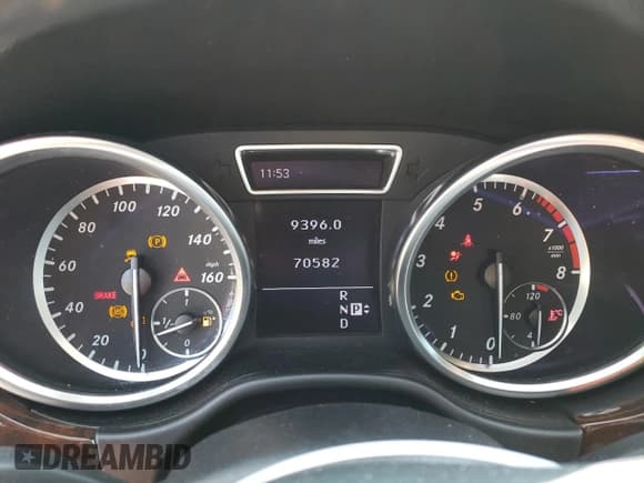 ✅ 2012 Mercedes-Benz M 550 • VIN: 4JGDA7DB4CA093487 • Lot: 68401584. Wystawiony na Copart z przebiegiem 70 582 mil. Bezpłatny archiwum sprzedaży aukcyjnych z USA i szczegółowy raport historii pojazdu na DreamBid. Zdjęcie 9.