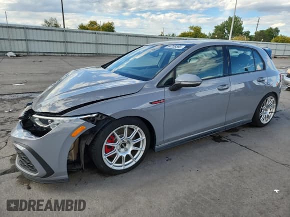 ✅ 2023 Volkswagen Golf GTI SE • VIN: WVWSA7CDXPW141503 • Лот: 84706595. Опубликован ранее на Copart с пробегом 57 022 миль. Бесплатный доступ к архиву аукционных продаж из США и подробный отчёт об истории автомобиля на DreamBid. Изображение 1.