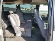 ✅ 2000 Dodge Caravan SE • VIN: 1B4GP44G3YB680398 • Lot: 90751715. Wystawiony na Copart z przebiegiem 100 480 mil. Bezpłatny archiwum sprzedaży aukcyjnych z USA i szczegółowy raport historii pojazdu na DreamBid. Zdjęcie 11.