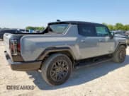 ✅ 2025 GMC HUMMER EV Pickup 2X • VIN: 1GT10BDD9SU106844 • Lot: 68532545. Wystawiony na Copart z przebiegiem 1 541 mil. Bezpłatny archiwum sprzedaży aukcyjnych z USA i szczegółowy raport historii pojazdu na DreamBid. Zdjęcie 3.