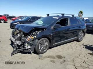 2020 Hyundai Ioniq SE с VIN KMHC65LD5LU221898, выставлен на аукционе Copart как лот 82329905 с пробегом Не указан миль и Списание • Salvage title. История ставок и продаж доступна на DreamBid. Изображение 1.