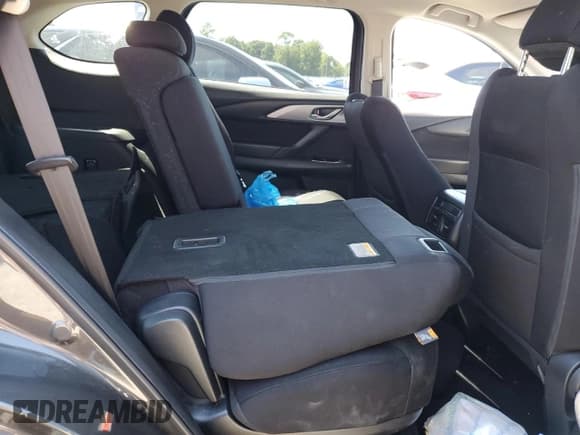 ✅ 2018 Mazda CX-9 Sport • VIN: JM3TCABY3J0212994 • Lot: 69014135. Listed on Copart with 113,251 mi. Free auction sales archive from the USA and detailed vehicle history report at DreamBid. Image 11.