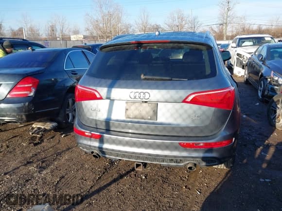 ✅ 2012 Audi Q5 Premium Plus • VIN: WA1DKAFP9CA100015 • Лот: 41669585. Опубликован ранее на IAAI с пробегом 213 972 миль. Бесплатный доступ к архиву аукционных продаж из США и подробный отчёт об истории автомобиля на DreamBid. Изображение 16.
