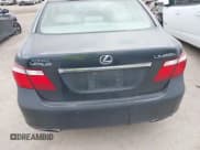 ✅ 2007 Lexus LS 460 L • VIN: JTHGL46F475000913 • Lot: 41878241. Listed on IAAI with 241,359 mi. Free auction sales archive from the USA and detailed vehicle history report at DreamBid. Image 16.