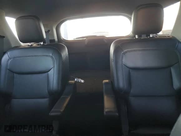 2023 Ford Explorer Limited z VIN 1FMSK8FH9PGA68972, wystawiony jako Copart lot #86813395 z przebiegiem 39 975 mil mil oraz Szkoda całkowita • Salvage title. Historia ofert i sprzedaży dostępna na DreamBid. Obrazek 10.