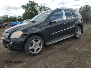 ✅ 2008 Mercedes-Benz M 550 • VIN: 4JGBB72E38A393000 • Лот: 58274445. Опубликован ранее на Copart с пробегом 210 906 миль. Бесплатный доступ к архиву аукционных продаж из США и подробный отчёт об истории автомобиля на DreamBid. Изображение 1.