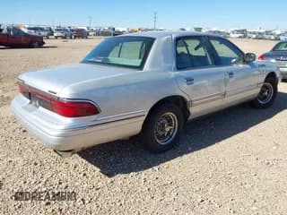 ✅ 1997 Mercury Grand Marquis LS • VIN: 2MELM75W7VX602618 • Lot: 43611880. Wystawiony na IAAI z przebiegiem 142 026 mil. Bezpłatny archiwum sprzedaży aukcyjnych z USA i szczegółowy raport historii pojazdu na DreamBid. Zdjęcie 4.