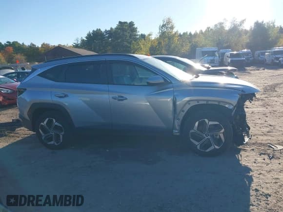 ✅ 2022 Hyundai Tucson SEL • VIN: 5NMJCCAE3NH137769 • Lot: 43424012. Listed on IAAI with 15,832 mi. Free auction sales archive from the USA and detailed vehicle history report at DreamBid. Image 14.