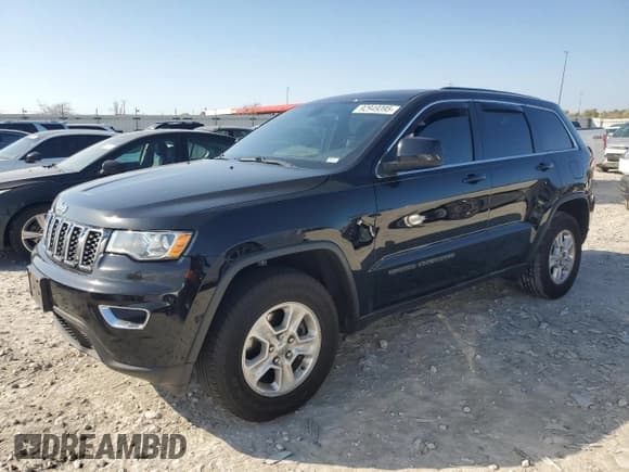 ✅ 2017 Jeep Grand Cherokee Laredo • VIN: 1C4RJFAG9HC864302 • Lot: 92949395. Listed on Copart with 157,611 mi. Free auction sales archive from the USA and detailed vehicle history report at DreamBid. Image 1.