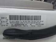 ✅ 2006 Jeep Commander Limited • VIN: 1J8HG58286C257988 • Lot: 43755013. Wystawiony na IAAI z przebiegiem 154 895 mil. Bezpłatny archiwum sprzedaży aukcyjnych z USA i szczegółowy raport historii pojazdu na DreamBid. Zdjęcie 9.