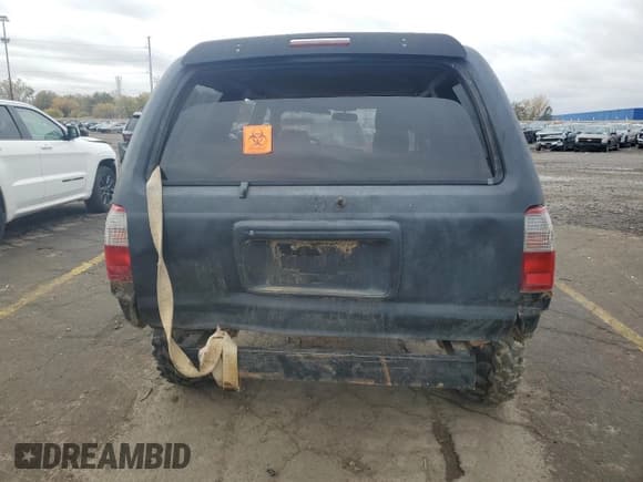 ✅ 1998 Toyota 4Runner SR5 • VIN: JT3HN86R1W0182426 • Lot: 89554445. Listed on Copart with 326,932 mi. Free auction sales archive from the USA and detailed vehicle history report at DreamBid. Image 6.