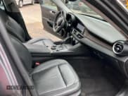 ✅ 2017 Alfa Romeo Giulia Ti • VIN: ZARFAEEN9H7544398 • Лот: 69351015. Опубликован ранее на Copart с пробегом 133 197 миль. Бесплатный доступ к архиву аукционных продаж из США и подробный отчёт об истории автомобиля на DreamBid. Изображение 5.