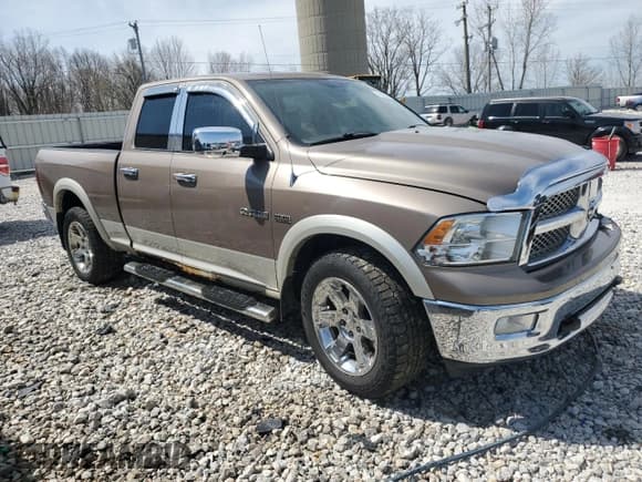 ✅ 2010 Dodge 1500 TRX • VIN: 1D7RV1GT8AS201767 • Lot: 51943565. Wystawiony na Copart z przebiegiem 158 359 mil. Bezpłatny archiwum sprzedaży aukcyjnych z USA i szczegółowy raport historii pojazdu na DreamBid. Zdjęcie 4.