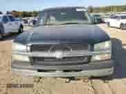 2004 Chevrolet Silverado 1500 LS z VIN 1GCEC14V74Z103166, wystawiony jako Copart lot #77694504 z przebiegiem 327 931 mil mil oraz Czysty tytuł • Clean title. Historia ofert i sprzedaży dostępna na DreamBid. Obrazek 5.