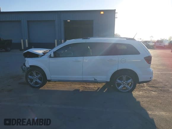 ✅ 2017 Dodge Journey Crossroad Plus • VIN: 3C4PDCGG0HT613970 • Лот: 43336480. Опубликован ранее на IAAI с пробегом 82 214 миль. Бесплатный доступ к архиву аукционных продаж из США и подробный отчёт об истории автомобиля на DreamBid. Изображение 14.