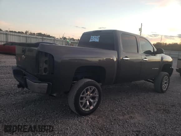 ✅ 2010 Chevrolet Silverado 1500 • VIN: 3GCRKSE25AG193461 • Лот: 80661854. Опубликован ранее на Copart с пробегом 174 434 миль. Бесплатный доступ к архиву аукционных продаж из США и подробный отчёт об истории автомобиля на DreamBid. Изображение 3.