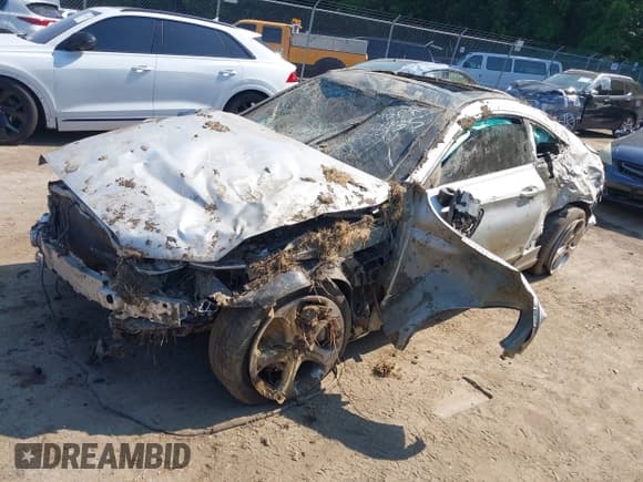 ✅ 2017 Mercedes-Benz C 300 • VIN: WDDWJ4KB8HF338435 • Lot: 42833122. Listed on IAAI with 63,170 mi. Free auction sales archive from the USA and detailed vehicle history report at DreamBid. Image 2.