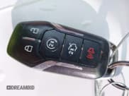 ✅ 2016 Ford Mustang EcoBoost • VIN: 1FA6P8TH0G5284223 • Lot: 43052447. Wystawiony na IAAI z przebiegiem 90 494 mil. Bezpłatny archiwum sprzedaży aukcyjnych z USA i szczegółowy raport historii pojazdu na DreamBid. Zdjęcie 11.