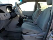 ✅ 2011 Toyota Sienna • VIN: 5TDZK3DC9BS040018 • Лот: 92837365. Опубликован ранее на Copart с пробегом 136 438 миль. Бесплатный доступ к архиву аукционных продаж из США и подробный отчёт об истории автомобиля на DreamBid. Изображение 7.