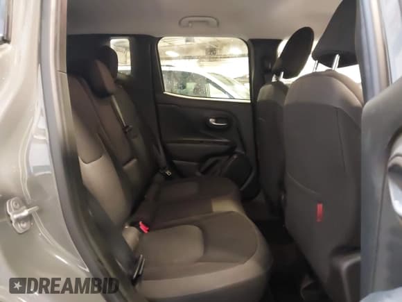 ✅ 2022 Jeep Renegade Trailhawk • VIN: ZACNJDC14NPN47737 • Lot: 43747324. Listed on IAAI with 60,251 mi. Free auction sales archive from the USA and detailed vehicle history report at DreamBid. Image 8.