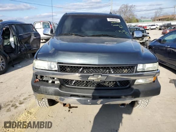 ✅ 2002 Chevrolet Silverado 2500HD LS • VIN: 1GCHC29122E276638 • Lot: 79489483. Wystawiony na Copart z przebiegiem 127 992 mil. Bezpłatny archiwum sprzedaży aukcyjnych z USA i szczegółowy raport historii pojazdu na DreamBid. Zdjęcie 5.