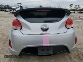 ✅ 2017 Hyundai Veloster • VIN: KMHTC6AD1HU312210 • Lot: 88782675. Wystawiony na Copart z przebiegiem 70 908 mil. Bezpłatny archiwum sprzedaży aukcyjnych z USA i szczegółowy raport historii pojazdu na DreamBid. Zdjęcie 6.