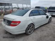✅ 2009 Mercedes-Benz C 300 Sport • VIN: WDDGF54X09R061672 • Lot: 42836653. Wystawiony na IAAI z przebiegiem 169 982 mil. Bezpłatny archiwum sprzedaży aukcyjnych z USA i szczegółowy raport historii pojazdu na DreamBid. Zdjęcie 4.