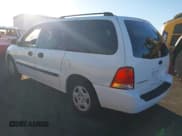 ✅ 2007 Ford Freestar SE • VIN: 2FMZA51637BA09509 • Lot: 43490684. Wystawiony na IAAI z przebiegiem 333 823 mil. Bezpłatny archiwum sprzedaży aukcyjnych z USA i szczegółowy raport historii pojazdu na DreamBid. Zdjęcie 3.