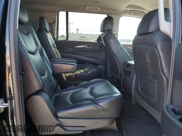 ✅ 2019 Cadillac Escalade ESV Standard • VIN: 1GYS3GKJ5KR219334 • Lot: 64301395. Wystawiony na Copart z przebiegiem 196 642 mil. Bezpłatny archiwum sprzedaży aukcyjnych z USA i szczegółowy raport historii pojazdu na DreamBid. Zdjęcie 11.