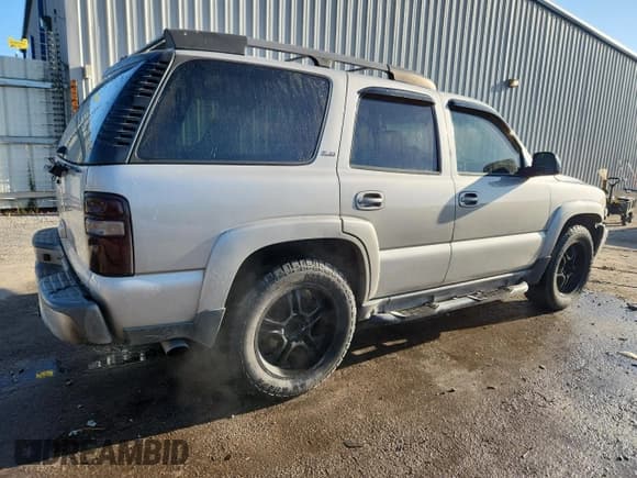 ✅ 2006 Chevrolet Tahoe Z71 • VIN: 1GNEC13T96R117175 • Lot: 91357035. Wystawiony na Copart z przebiegiem 308 819 mil. Bezpłatny archiwum sprzedaży aukcyjnych z USA i szczegółowy raport historii pojazdu na DreamBid. Zdjęcie 3.