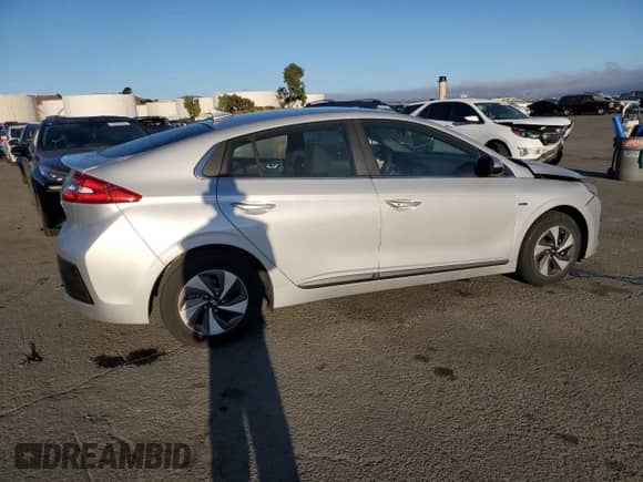2017 Hyundai Ioniq SEL с VIN KMHC75LCXHU021482, выставлен на аукционе Copart как лот 75909034 с пробегом 65 216 миль миль и Списание • Salvage title. История ставок и продаж доступна на DreamBid. Изображение 3.