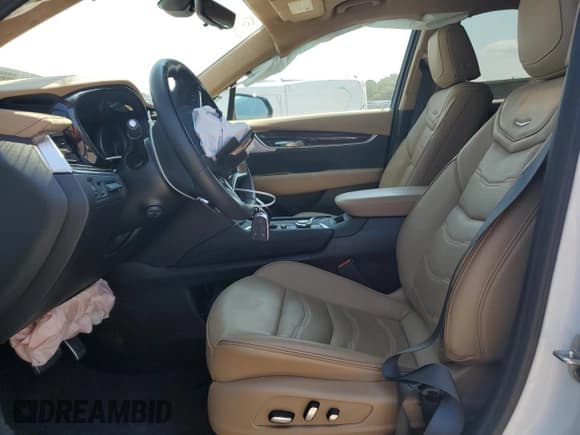 ✅ 2024 Cadillac XT6 AWD Sport • VIN: 1GYKPHRS2RZ757640 • Lot: 68289395. Listed on Copart with 3,155 mi. Free auction sales archive from the USA and detailed vehicle history report at DreamBid. Image 7.