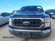 ✅ 2022 Ford F-150 XL • VIN: 1FTMF1E56NKE03194 • Lot: 41620978. Wystawiony na IAAI z przebiegiem 76 689 mil. Bezpłatny archiwum sprzedaży aukcyjnych z USA i szczegółowy raport historii pojazdu na DreamBid. Zdjęcie 12.