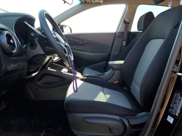 2022 Hyundai Kona SE with VIN KM8K22AB9NU819521, listed as a Copart auction lot 81771675 with 8,530 mi miles and Salvage title. Bid and sale history available at DreamBid. Image 7.