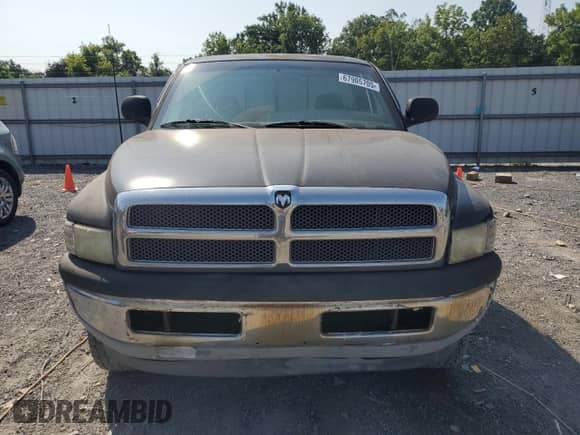 1998 Dodge 1500 z VIN 1B7HF16Y2WS577923, wystawiony jako Copart lot #67905705 z przebiegiem 145 459 mil mil oraz Czysty tytuł • Clean title. Historia ofert i sprzedaży dostępna na DreamBid. Obrazek 5.