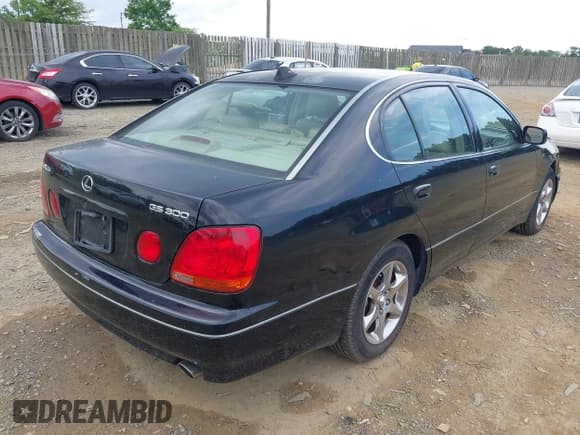 ✅ 2004 Lexus GS 300 • VIN: JT8BD69S040197387 • Лот: 42468916. Опубликован ранее на IAAI с пробегом 171 912 миль. Бесплатный доступ к архиву аукционных продаж из США и подробный отчёт об истории автомобиля на DreamBid. Изображение 4.