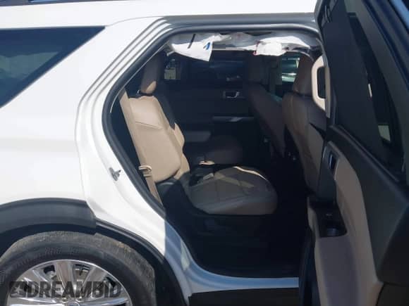 2021 Ford Explorer Limited with VIN 1FMSK7FH5MGC48617, listed as a IAAI auction lot 43186782 with 35,869 mi miles and . Bid and sale history available at DreamBid. Image 8.