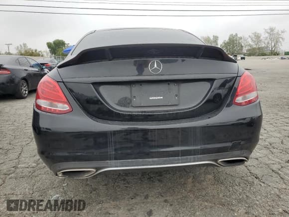 ✅ 2016 Mercedes-Benz C 300 Luxury • VIN: 55SWF4KB8GU135266 • Lot: 50732125. Wystawiony na Copart z przebiegiem 129 302 mil. Bezpłatny archiwum sprzedaży aukcyjnych z USA i szczegółowy raport historii pojazdu na DreamBid. Zdjęcie 6.
