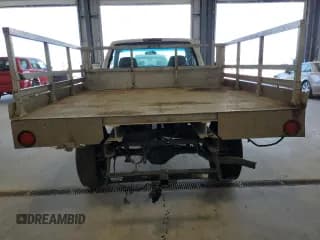 ✅ 1999 Chevrolet Silverado 2500 • VIN: 1GCGC24R4XR703777 • Lot: 57389315. Wystawiony na Copart z przebiegiem 276 651 mil. Bezpłatny archiwum sprzedaży aukcyjnych z USA i szczegółowy raport historii pojazdu na DreamBid. Zdjęcie 6.