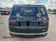 ✅ 2024 Jeep Wagoneer Series III • VIN: 1C4SJVDP7RS170450 • Лот: 82039675. Опубликован ранее на Copart с пробегом 15 017 миль. Бесплатный доступ к архиву аукционных продаж из США и подробный отчёт об истории автомобиля на DreamBid. Изображение 6.