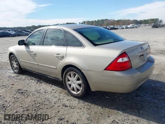 ✅ 2005 Ford Five Hundred Limited • VIN: 1FAFP25115G130702 • Lot: 43770339. Listed on IAAI with 198,783 mi. Free auction sales archive from the USA and detailed vehicle history report at DreamBid. Image 3.