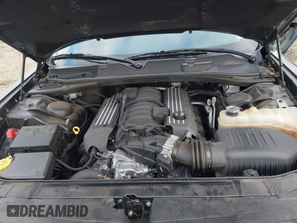 ✅ 2020 Dodge Challenger R/T Scat Pack Widebody • VIN: 2C3CDZFJ7LH239877 • Lot: 41623891. Wystawiony na IAAI z przebiegiem 40 370 mil. Bezpłatny archiwum sprzedaży aukcyjnych z USA i szczegółowy raport historii pojazdu na DreamBid. Zdjęcie 10.